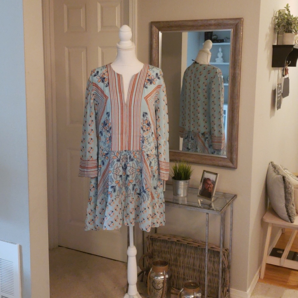 BCBGMaxazris Long Sleeve Boho Gypsy Tunic Dress